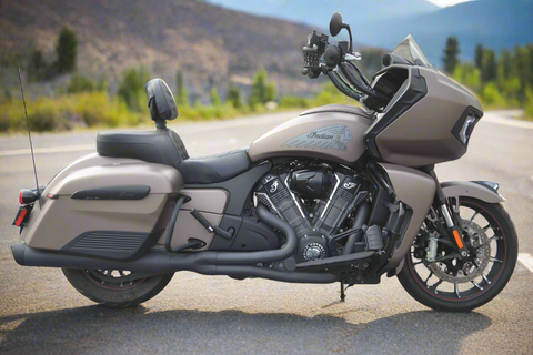 2021 Indian Challenger Dark Horse