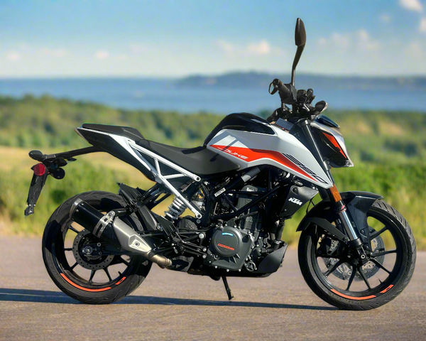 バイク KTM 390 DUKE 2026 KTM 390 DUKE - THE CORNER ROCKET | KTM United States